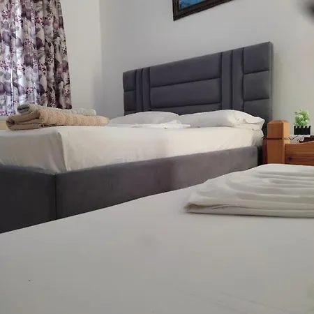 Apartament Vila He-ar *