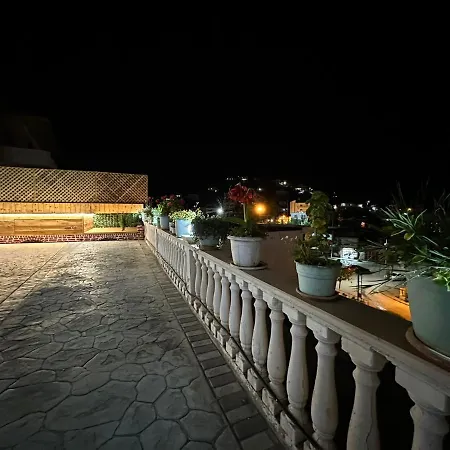 Vila He-ar
