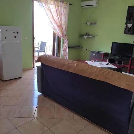 Apartament Vila He-ar *