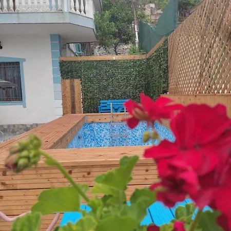 Apartament Vila He-ar *